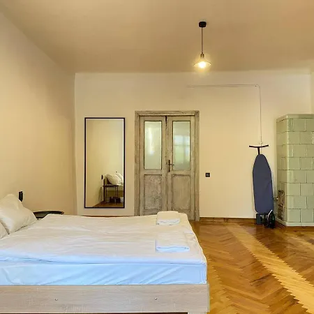 багатомісні на арсенальній Apartman