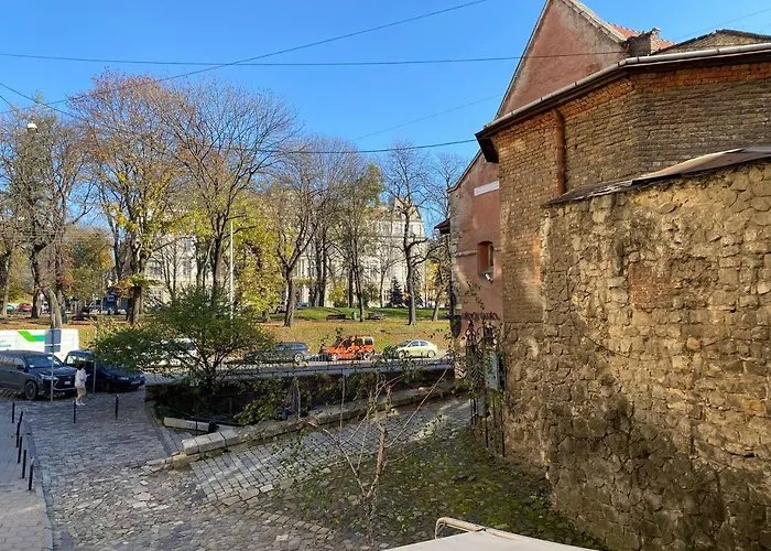 Daire багатомісні на арсенальній