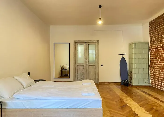 багатомісні на арсенальній Apartamento